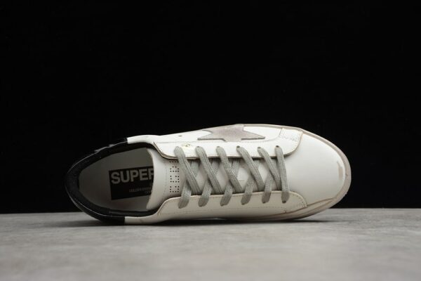 Réplica GOLDEN GOOSE Super-Star sneakers con estrella en gris y talon negro - Imagen 3