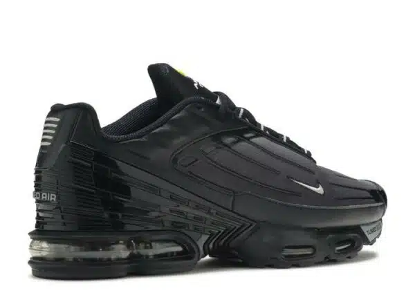 Réplica AIR MAX PLUS 3 NEGRAS FULL - Imagen 3