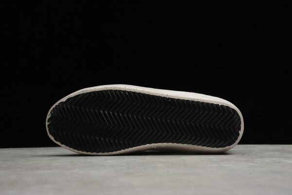 Réplica GOLDEN GOOSE Super-Star sneakers con estrella en gris y talon negro - Imagen 5
