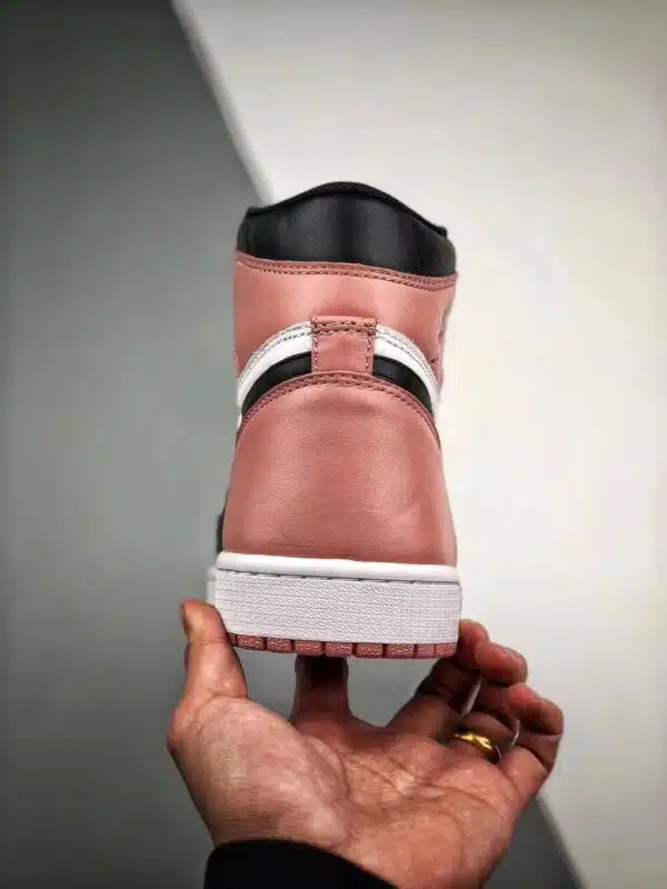 Réplica AIR JORDAN 1 RETRO HIGH OG NRG 'RUST PINK' - Imagen 3