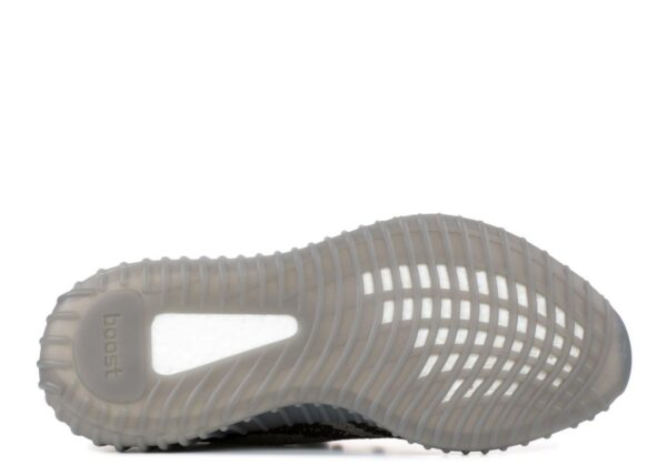 Réplica YEEZY BOOST 350 V2 'BELUGA 2.0' - Imagen 4