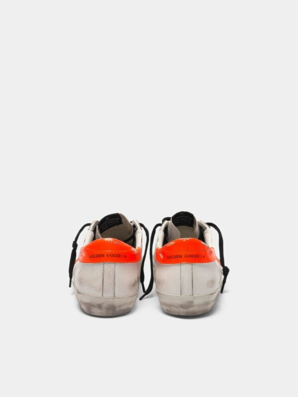 Réplica GOLDEN GOOSE Super-Star sneakers with star and fluorescent orange heel ta - Imagen 2