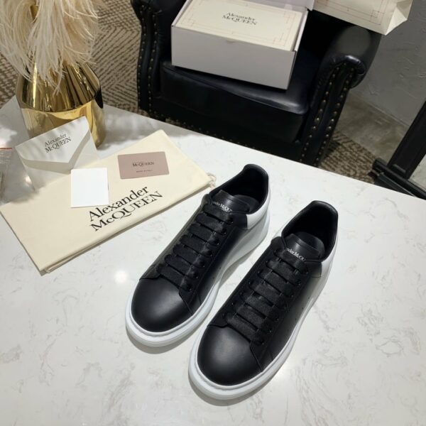 Réplica ALEXANDER  MCQUEEN NEGRAS Y BLANCAS - Imagen 8