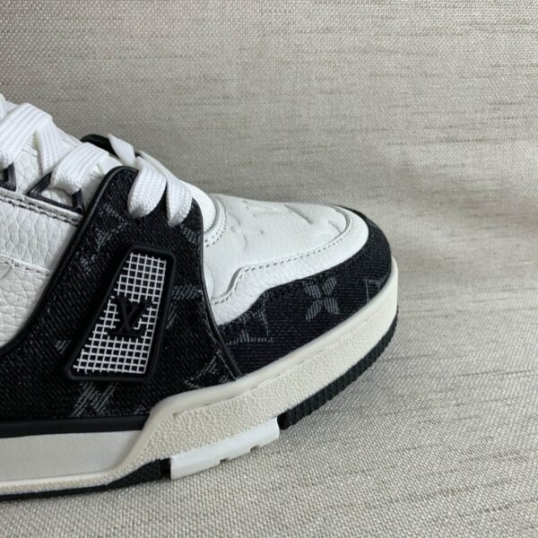 Replica LOUIS VUITTON LV TRAINER NEGRA - Imagen 3
