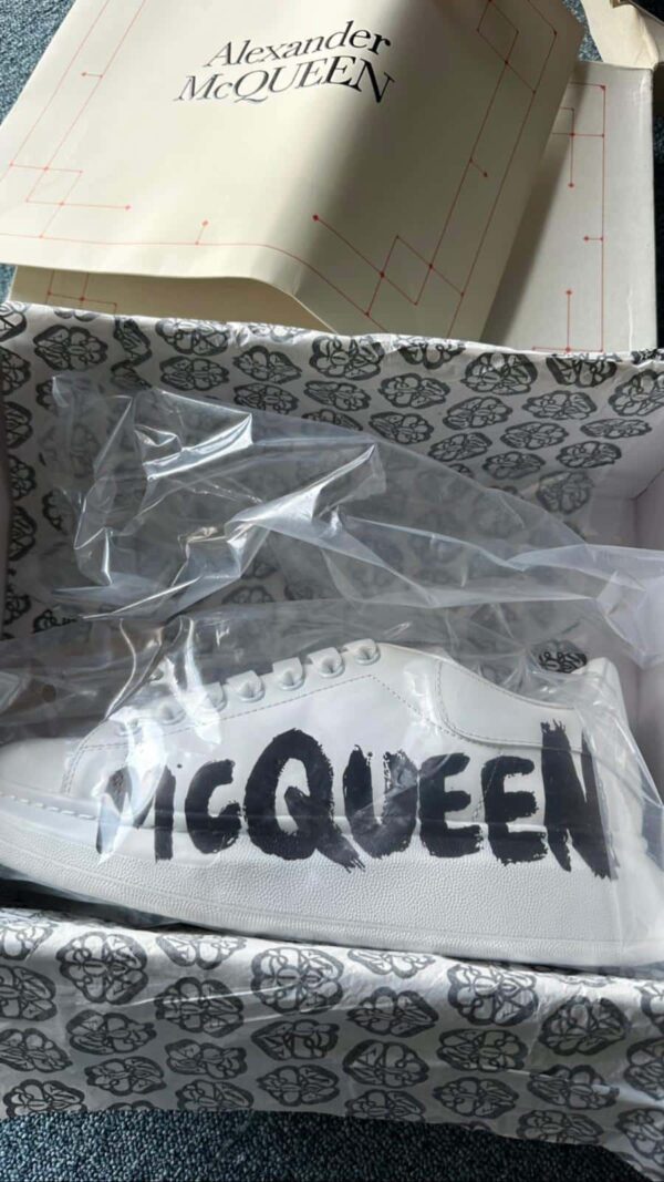Réplica ALEXANDER MCQUEEN BLANCAS LOGO LATERAL - Imagen 2
