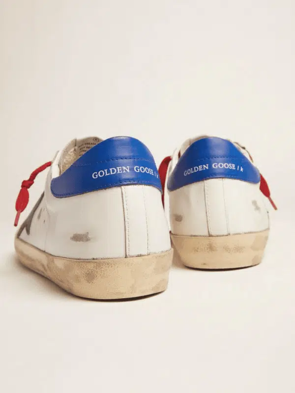 Réplica GOLDEN GOOSE Super-Star sneakers with blue heel tab and red laces - Imagen 4