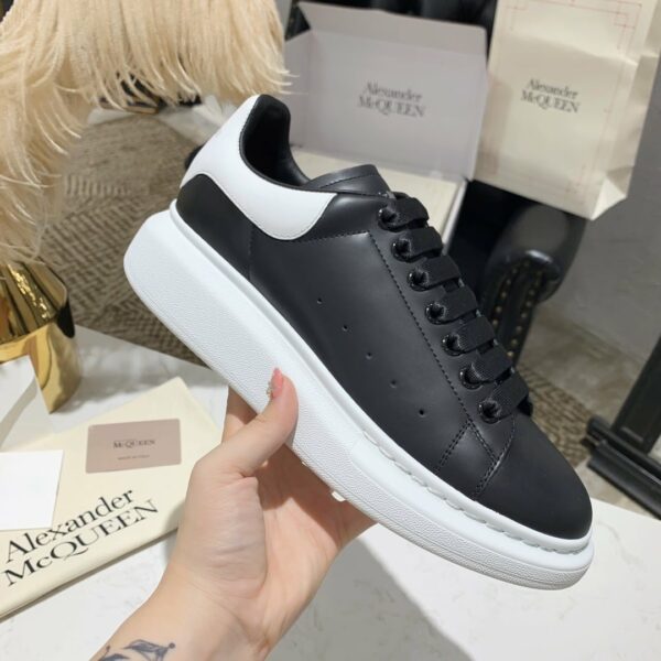 Réplica ALEXANDER  MCQUEEN NEGRAS Y BLANCAS - Imagen 7