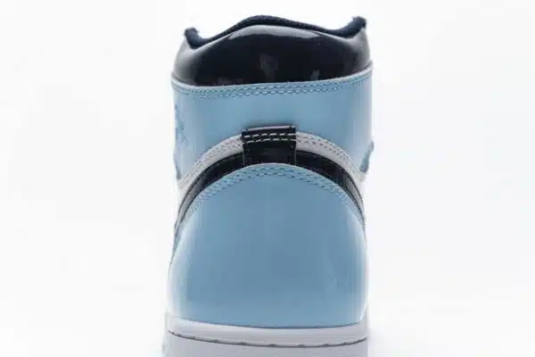 Réplica WMNS AIR JORDAN 1 RETRO HIGH OG 'BLUE CHILL' - Imagen 5