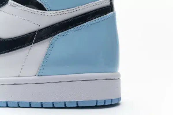 Réplica WMNS AIR JORDAN 1 RETRO HIGH OG 'BLUE CHILL' - Imagen 4