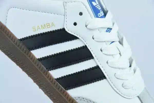 Réplica ADIDAS SAMBA ‘BLANCAS Y NEGRAS' - Imagen 4