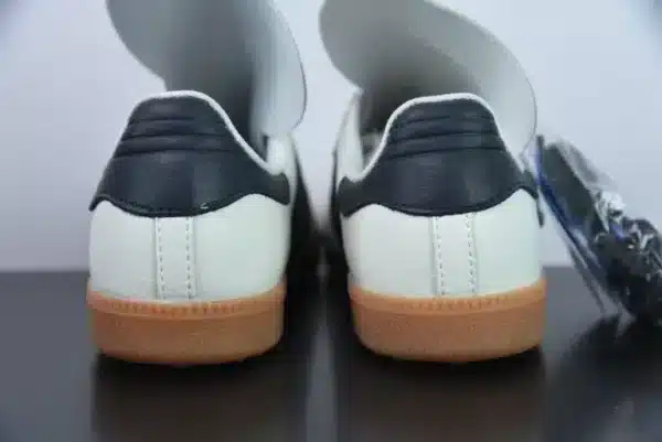 Réplica ADIDAS SAMBA X AD ‘HUMANRACE BLANCAS Y GRISES’ - Imagen 5