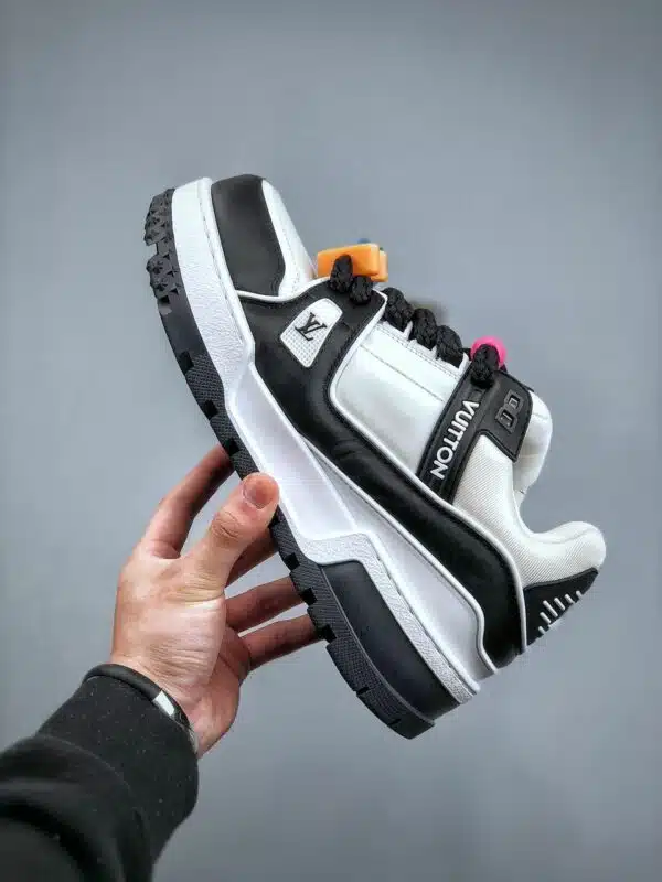 réplica LOUIS VUITTON TRAINER MAXI ‘WHITE & BLACK’ - Imagen 6