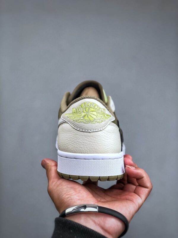 Réplica JORDAN 1 RETRO LOW GOLF TRAVIS SCOTT ‘NEUTRAL OLIVE’ - Imagen 5