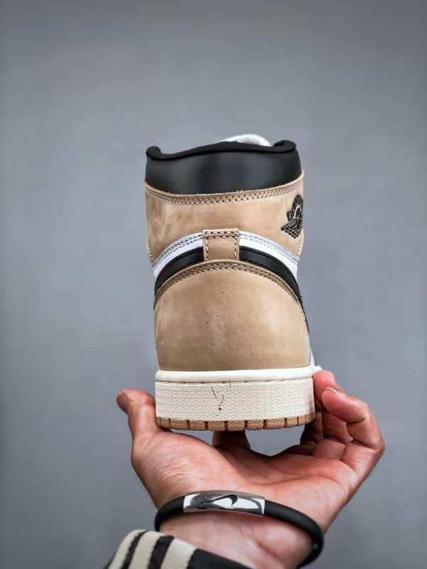 Réplica JORDAN 1 RETRO HIGH 'LATTE' - Imagen 4