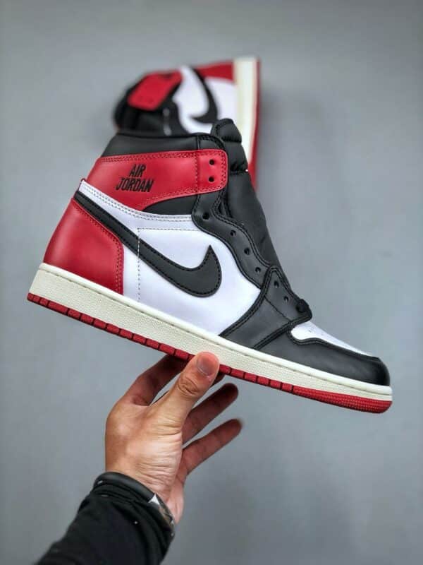 Réplica JORDAN 1 RETRO HIGH OG ‘BLACK TOE’ REIMAGINED - Imagen 7