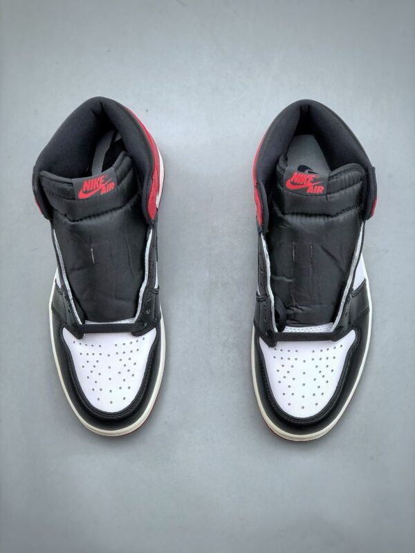 Réplica JORDAN 1 RETRO HIGH OG ‘BLACK TOE’ REIMAGINED - Imagen 6