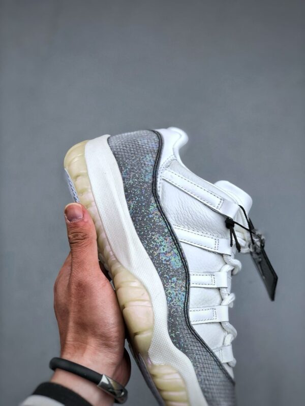 Réplica JORDAN 11 RETRO LOW 'YEAR OF THE SNAKE' - Imagen 7
