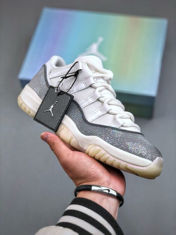 Réplica JORDAN 11 RETRO LOW 'YEAR OF THE SNAKE' - Imagen 6