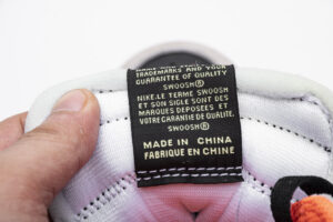  AIR JORDAN 1 RETRO HIGH OG 'NEUTRAL GREY' - Imagen 5
