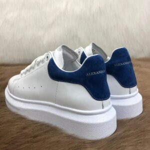  ALEXANDER MCQUEEN OVERSIZED SNEAKER 'WHITE NAVY' - Imagen 2