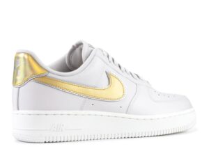 RÉPLICA AIR FORCE 1 LOW 'METALLIC GOLD' - Imagen 3