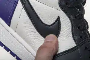  AIR JORDAN 1 HIGH OG 'COURT PURPLE' - Imagen 6