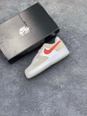  NIKE AIR FORCE 1 '07 'FIRST USE' - Imagen 4
