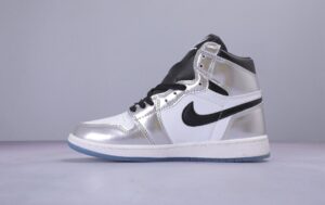  AIR JORDAN 1 RETRO HIGH 'PASS THE TORCH' - Imagen 5