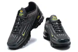 RÉPLICA AIR MAX PLUS 3 'BLACK VOLT' - Imagen 3