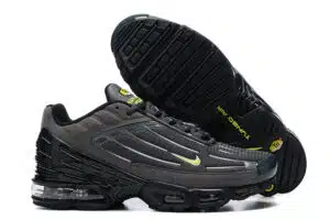 RÉPLICA AIR MAX PLUS 3 'BLACK VOLT' - Imagen 2