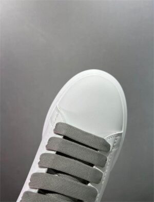  ALEXANDER MCQUEEN OVERSIZED 'BLANCAS Y GRISES' - Imagen 6