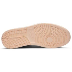 RÉPLICA JORDAN 1 RETRO HIGH BLACK CRIMSON TINT - Imagen 3