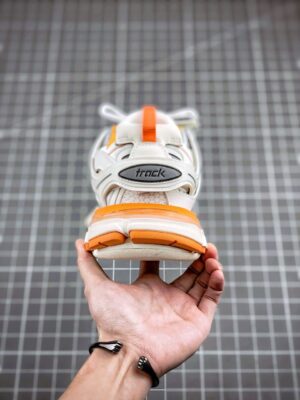 RÉPLICA BALENCIAGA BLACK TRACK 'ORANGE' - Imagen 3