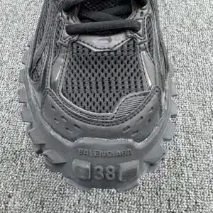  BALENCIAGA DEFENDER 'NEGRAS' - Imagen 5