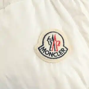  CHAQUETA MONCLER ACOLCHADA CON CAPUCHA 'BLANCA' - Imagen 3