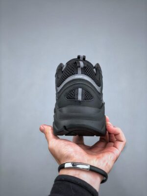 RÉPLICA DIOR B22 'REFLECTIVE BLACK' - Imagen 4