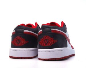 RÉPLICA JORDAN 1 LOW BULLS - Imagen 4