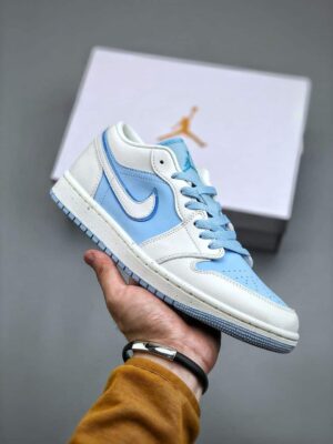  JORDAN 1 LOW SE REVERSE 'ICE BLUE' - Imagen 10