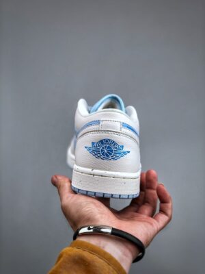 RÉPLICA JORDAN 1 LOW SE REVERSE 'ICE BLUE' - Imagen 4