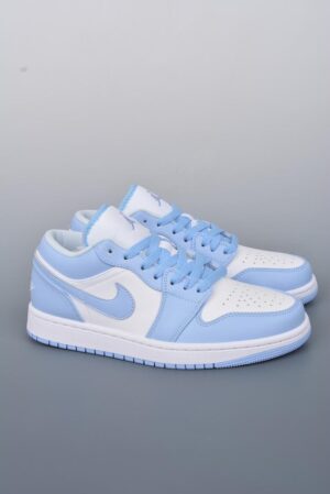  JORDAN 1 LOW WHITE 'ICE BLUE' - Imagen 2