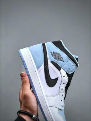  JORDAN 1 MID 'ICE BLUE' - Imagen 5