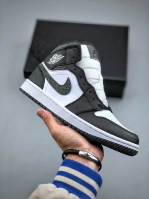  JORDAN 1 MID SE 'PANDA ELEPHANT' - Imagen 10