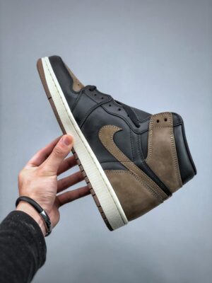  JORDAN 1 RETRO HIGH OG 'PALOMINO' - Imagen 9