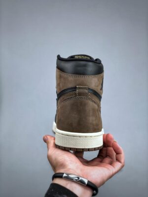 RÉPLICA JORDAN 1 RETRO HIGH OG 'PALOMINO' - Imagen 4