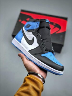  JORDAN 1 RETRO HIGH OG 'UNC TOE' - Imagen 10