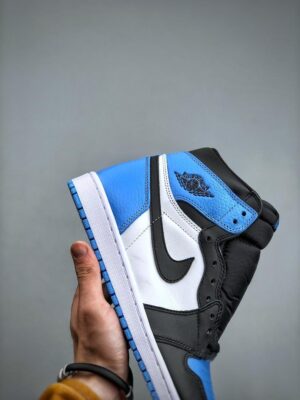  JORDAN 1 RETRO HIGH OG 'UNC TOE' - Imagen 5