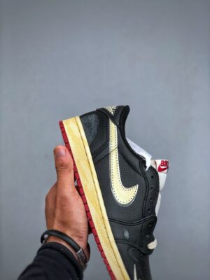  JORDAN 1 RETRO LOW 'NIGEL SYLVESTER BETTER WITH TIME' - Imagen 5