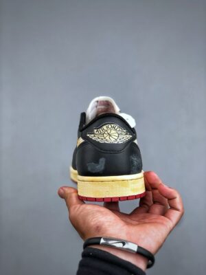  JORDAN 1 RETRO LOW 'NIGEL SYLVESTER BETTER WITH TIME' - Imagen 4