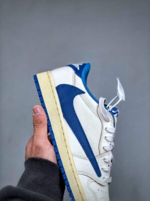  JORDAN 1 RETRO LOW OG SP FRAGMENT X TRAVIS SCOTT SAIL 'MILITARY BLUE' - Imagen 5