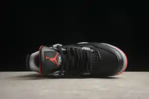  JORDAN 4 BRED 'REIMAGINED' - Imagen 4